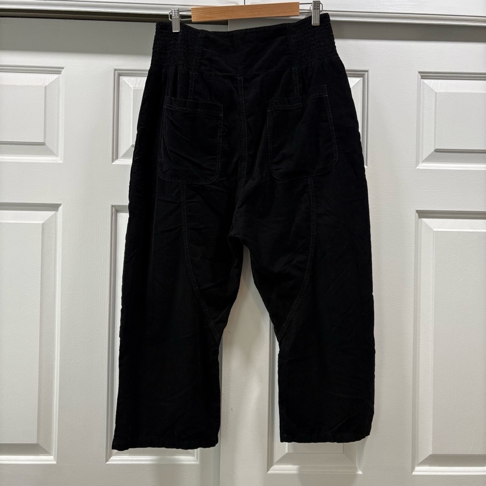 Free People Black Cropped Wide-Leg Smocked Waist Pants - Picture 6 of 13